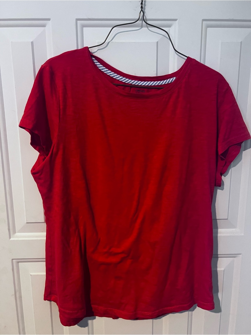 crown & ivy Red Short-Sleeve Crewneck Tee